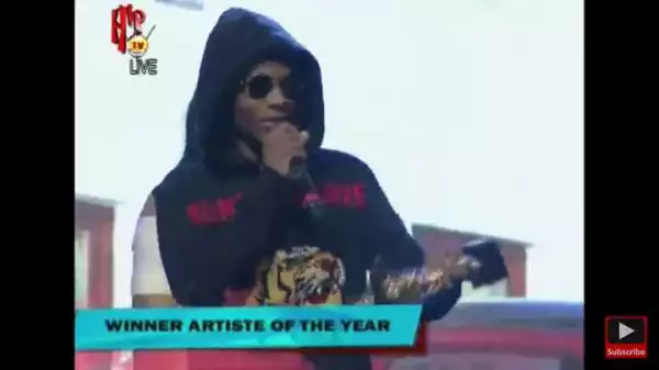 Wizkid Wins Artist Of The Year #TheHeadies2016; But He Was Absent
